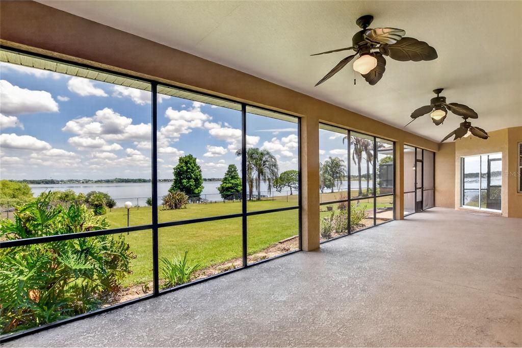 Activo con contrato: $425,000 (2 camas, 2 baños, 2222 Pies cuadrados)