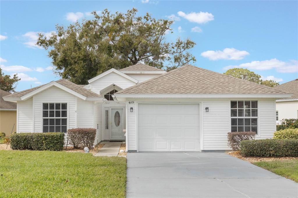 For Rent: $1,900 (3 beds, 2 baths, 1209 Square Feet)