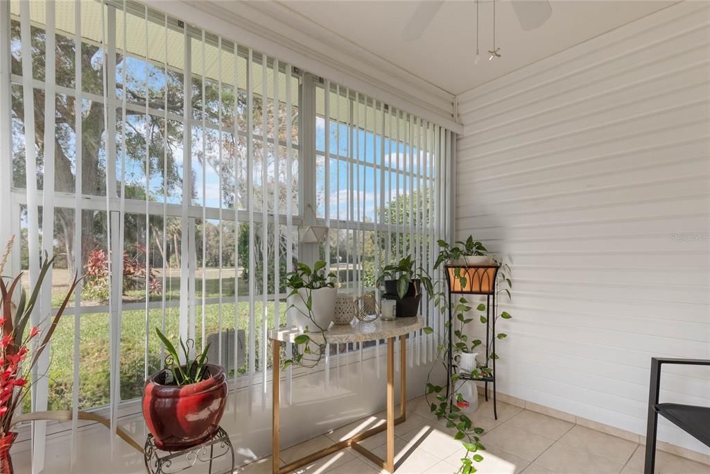 For Rent: $1,900 (3 beds, 2 baths, 1209 Square Feet)