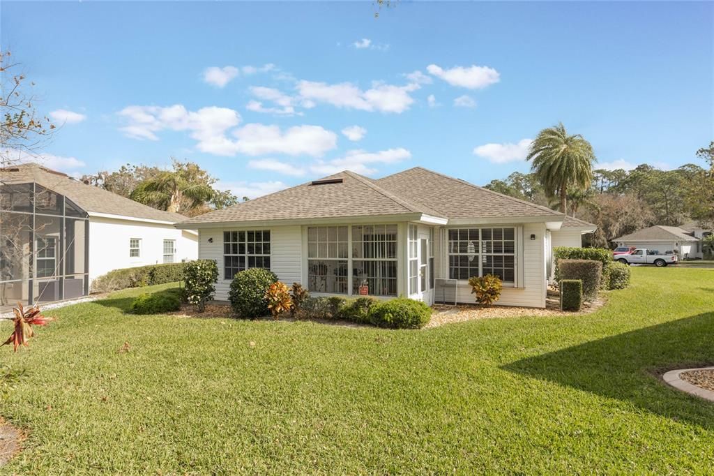 For Rent: $1,900 (3 beds, 2 baths, 1209 Square Feet)