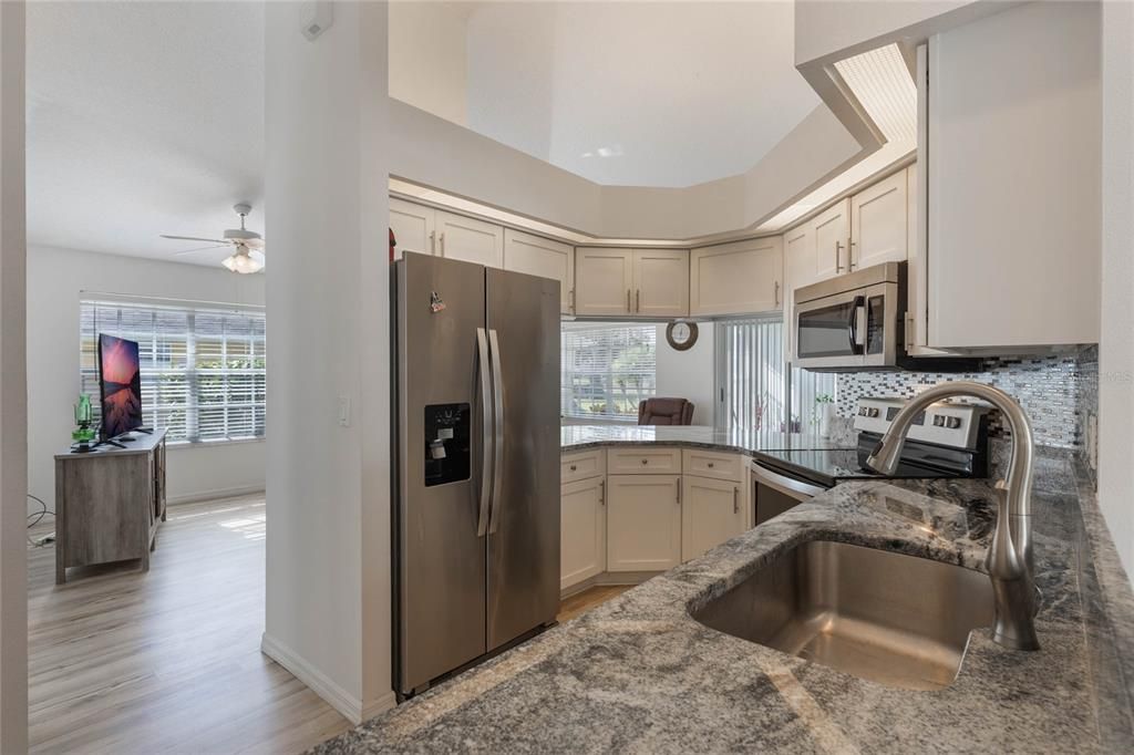 For Rent: $1,900 (3 beds, 2 baths, 1209 Square Feet)