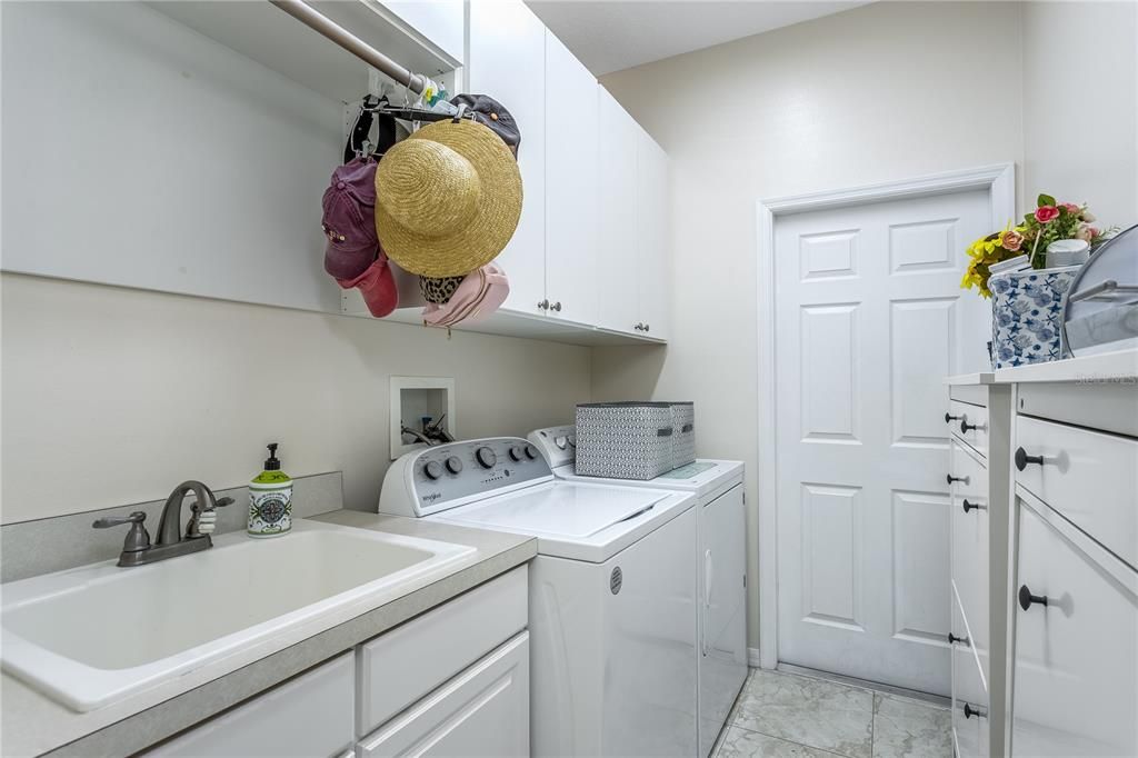En Venta: $339,000 (2 camas, 2 baños, 1568 Pies cuadrados)