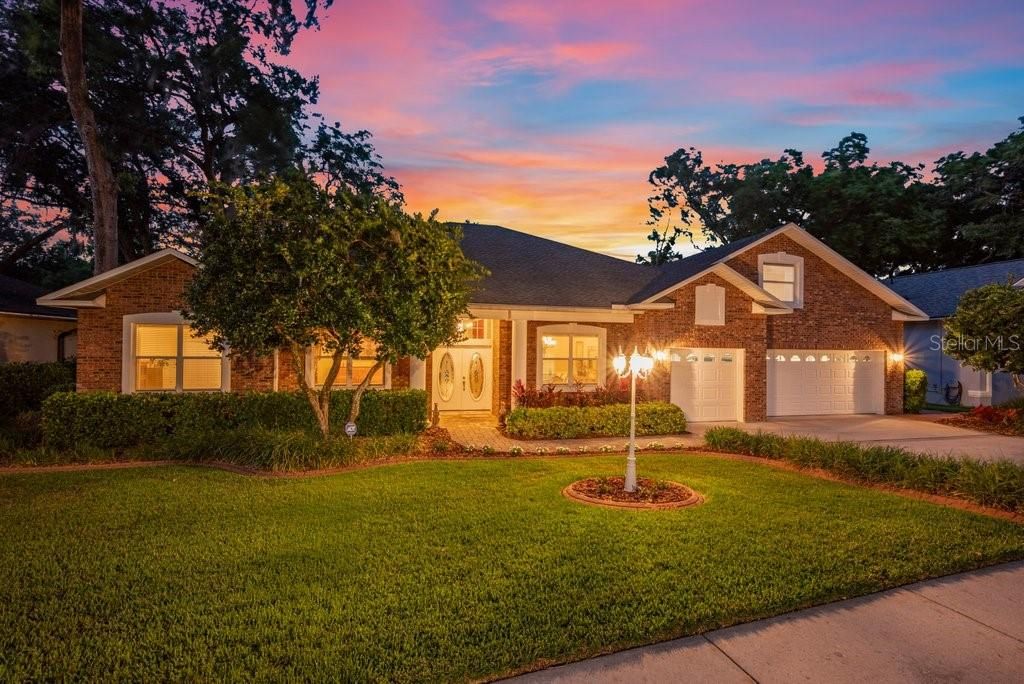 Activo con contrato: $785,000 (5 camas, 3 baños, 3340 Pies cuadrados)