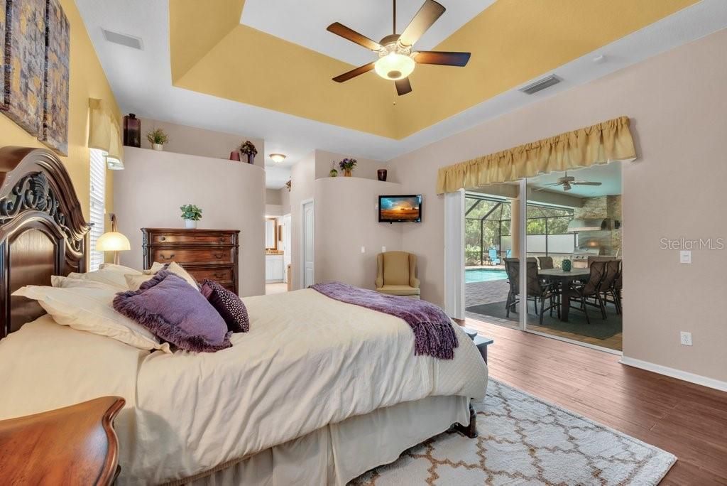 Activo con contrato: $785,000 (5 camas, 3 baños, 3340 Pies cuadrados)