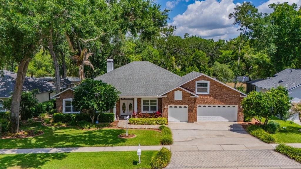 Activo con contrato: $785,000 (5 camas, 3 baños, 3340 Pies cuadrados)
