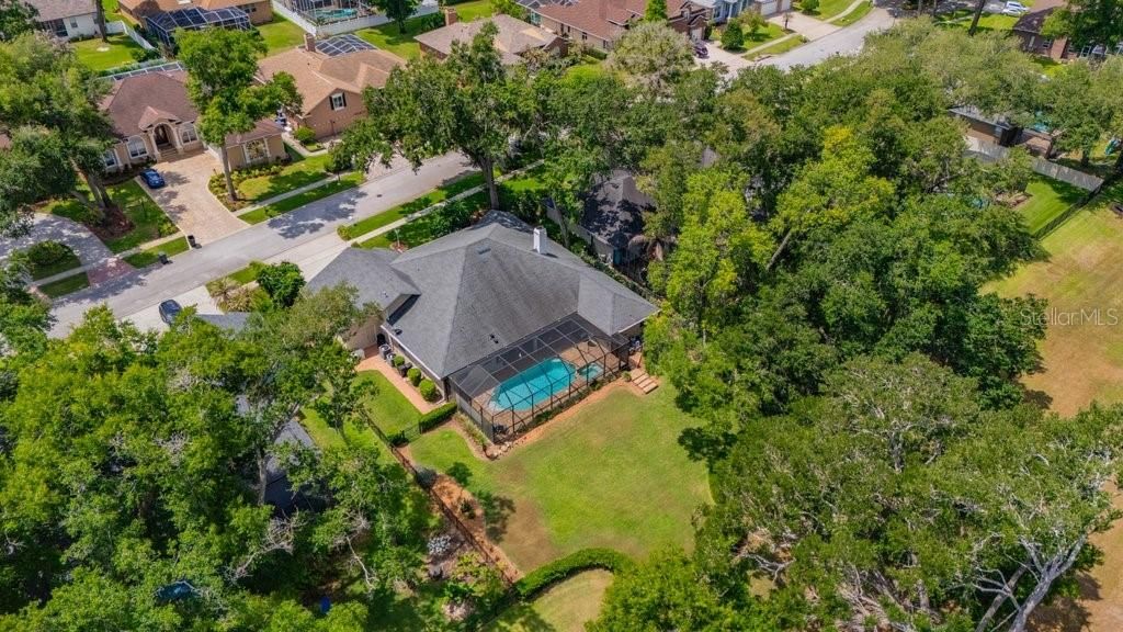Activo con contrato: $785,000 (5 camas, 3 baños, 3340 Pies cuadrados)