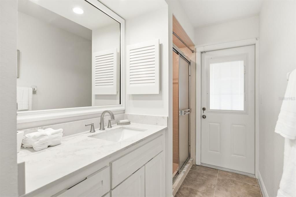 Active With Contract: $900,000 (5 beds, 3 baths, 2750 Square Feet)