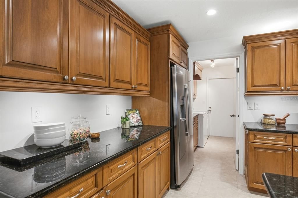 Active With Contract: $900,000 (5 beds, 3 baths, 2750 Square Feet)