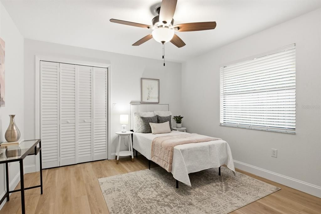 Active With Contract: $900,000 (5 beds, 3 baths, 2750 Square Feet)
