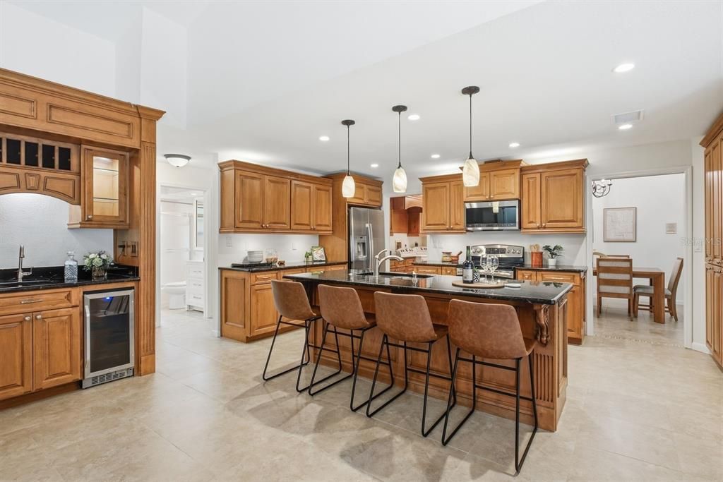 Active With Contract: $900,000 (5 beds, 3 baths, 2750 Square Feet)