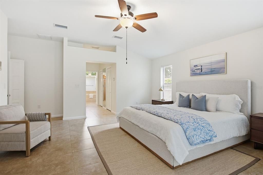 Active With Contract: $900,000 (5 beds, 3 baths, 2750 Square Feet)
