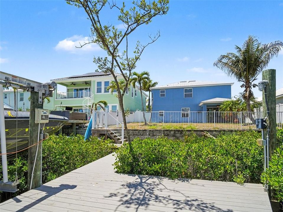 En Venta: $759,999 (4 camas, 2 baños, 2706 Pies cuadrados)