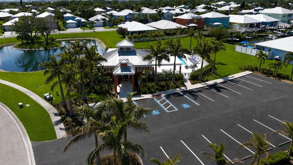 En Venta: $759,999 (4 camas, 2 baños, 2706 Pies cuadrados)