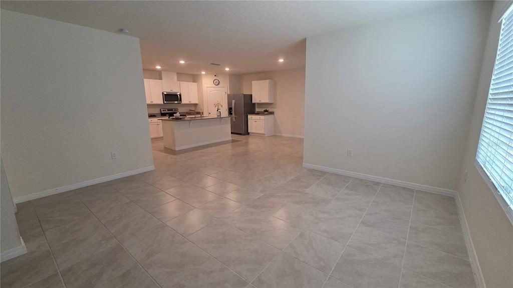 En Renta: $2,200 (4 camas, 2 baños, 1830 Pies cuadrados)
