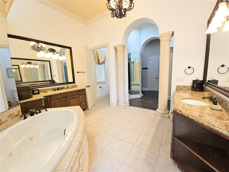 For Sale: $1,485,000 (5 beds, 5 baths, 5324 Square Feet)