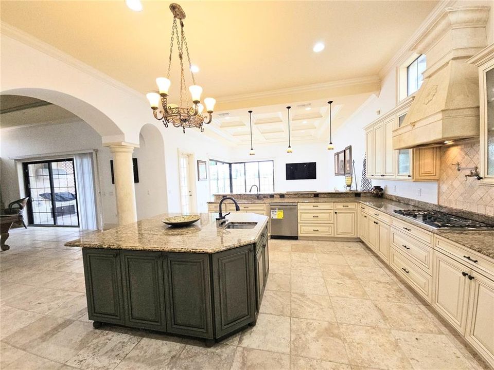For Sale: $1,485,000 (5 beds, 5 baths, 5324 Square Feet)