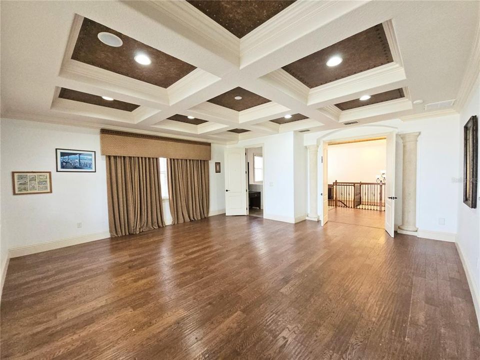 For Sale: $1,485,000 (5 beds, 5 baths, 5324 Square Feet)
