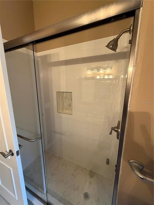 For Rent: $3,650 (4 beds, 3 baths, 2112 Square Feet)