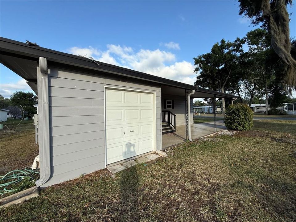 For Sale: $99,900 (2 beds, 2 baths, 960 Square Feet)