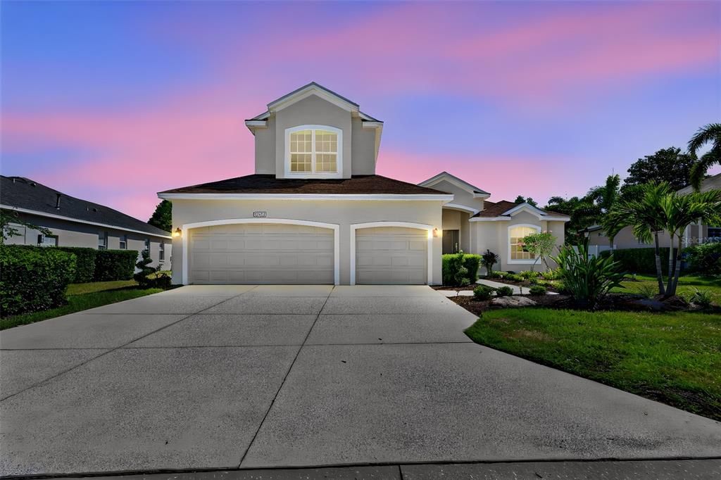 Vendido Recientemente: $725,000 (4 camas, 3 baños, 2718 Pies cuadrados)