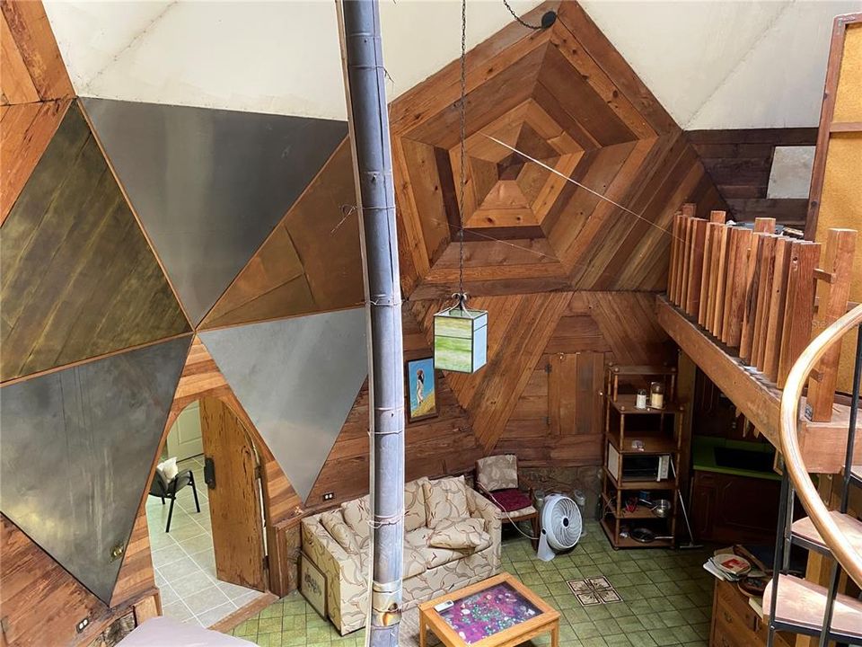 For Sale: $399,000 (1 beds, 1 baths, 1994 Square Feet)