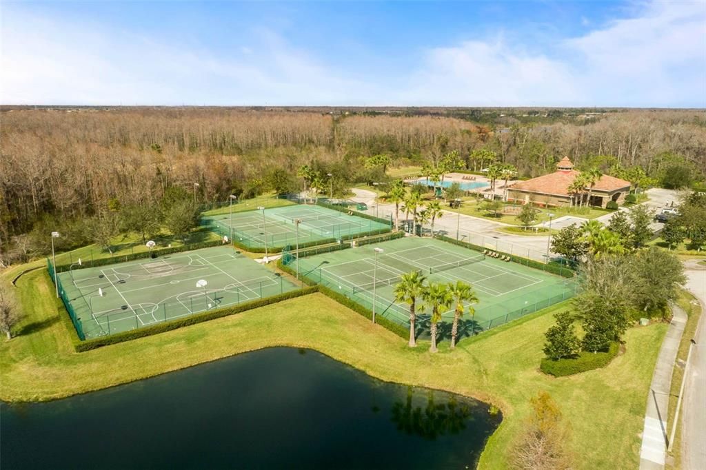 Activo con contrato: $539,000 (4 camas, 3 baños, 2179 Pies cuadrados)