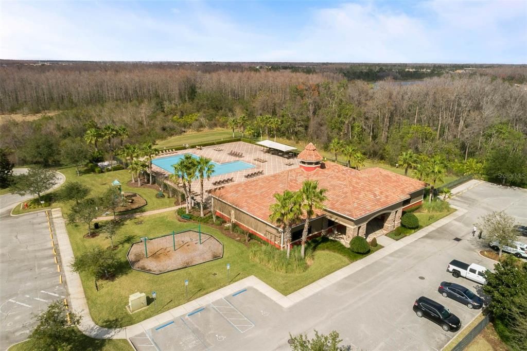Activo con contrato: $539,000 (4 camas, 3 baños, 2179 Pies cuadrados)