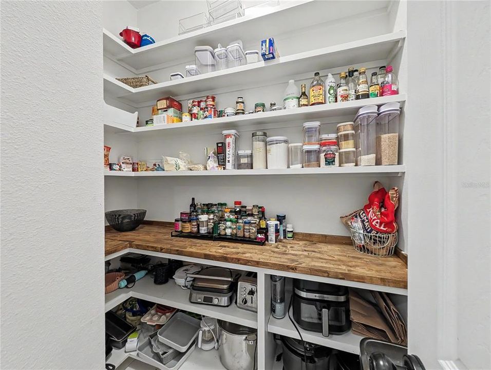 En Renta: $5,995 (5 camas, 3 baños, 3756 Pies cuadrados)