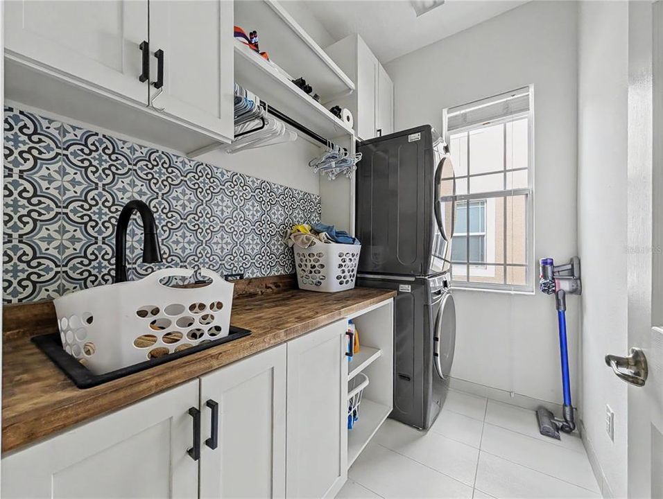 En Renta: $5,995 (5 camas, 3 baños, 3756 Pies cuadrados)