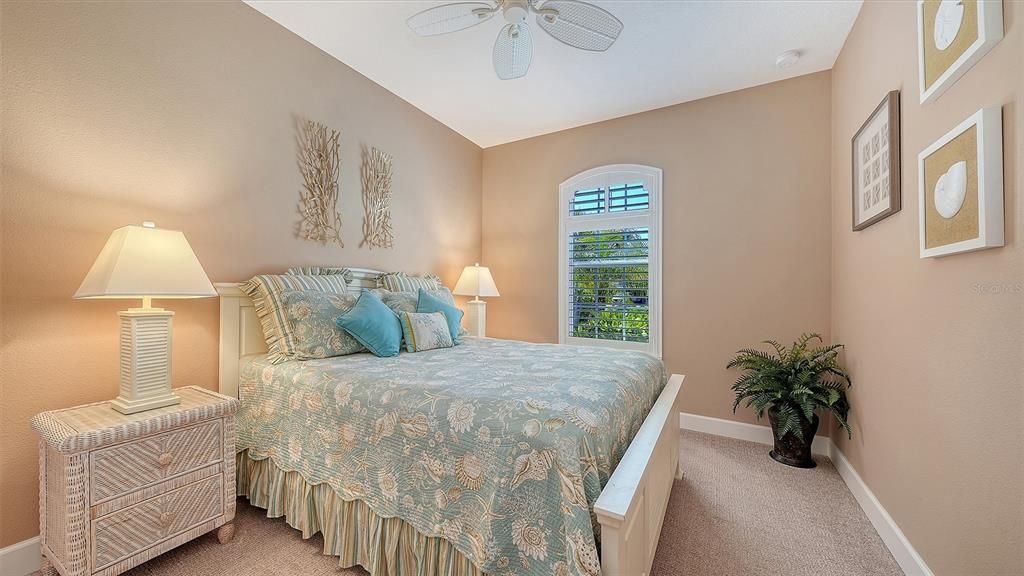 For Sale: $659,000 (3 beds, 2 baths, 1931 Square Feet)