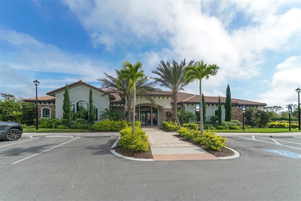 For Sale: $659,000 (3 beds, 2 baths, 1931 Square Feet)