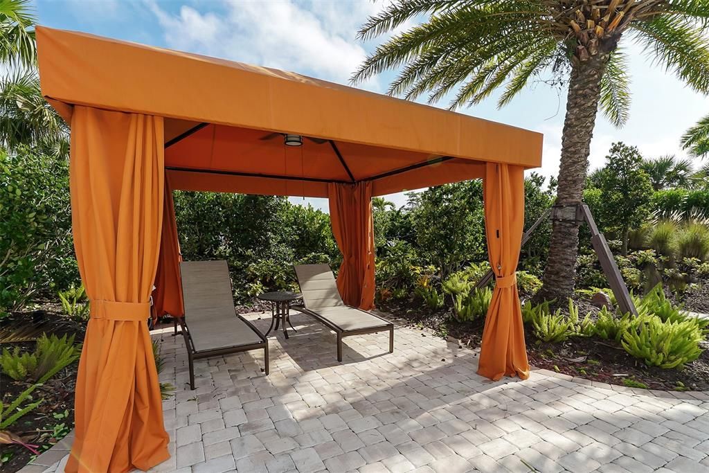 For Sale: $659,000 (3 beds, 2 baths, 1931 Square Feet)