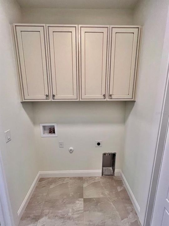 En Venta: $599,000 (4 camas, 2 baños, 1862 Pies cuadrados)