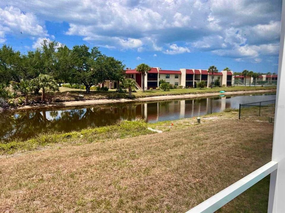 En Venta: $599,000 (4 camas, 2 baños, 1862 Pies cuadrados)