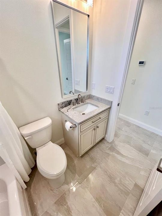 En Venta: $599,000 (4 camas, 2 baños, 1862 Pies cuadrados)