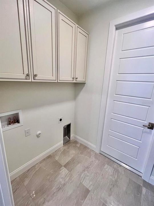 En Venta: $599,000 (4 camas, 2 baños, 1862 Pies cuadrados)