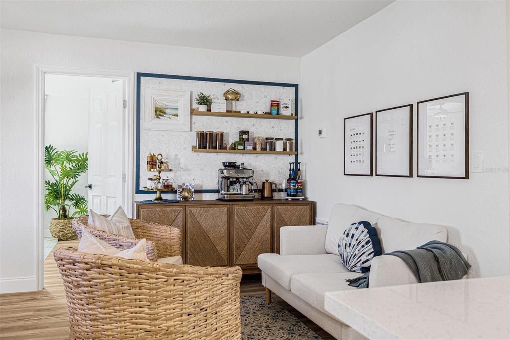Activo con contrato: $610,000 (4 camas, 2 baños, 1543 Pies cuadrados)