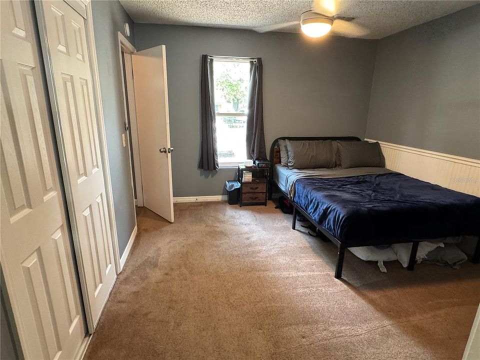 Active With Contract: $289,000 (3 beds, 2 baths, 1456 Square Feet)