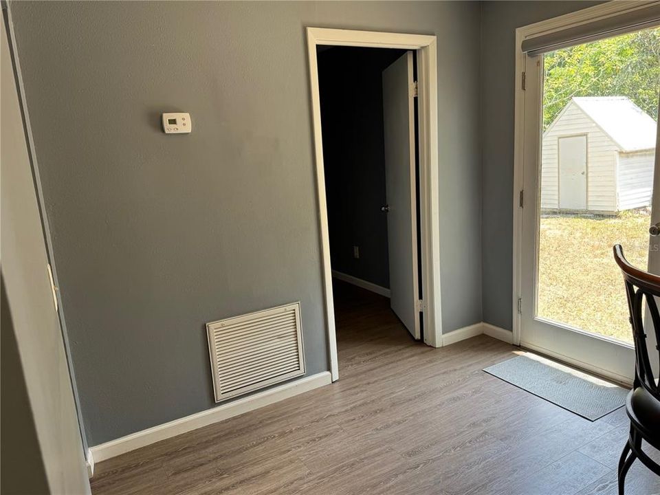 Active With Contract: $289,000 (3 beds, 2 baths, 1456 Square Feet)
