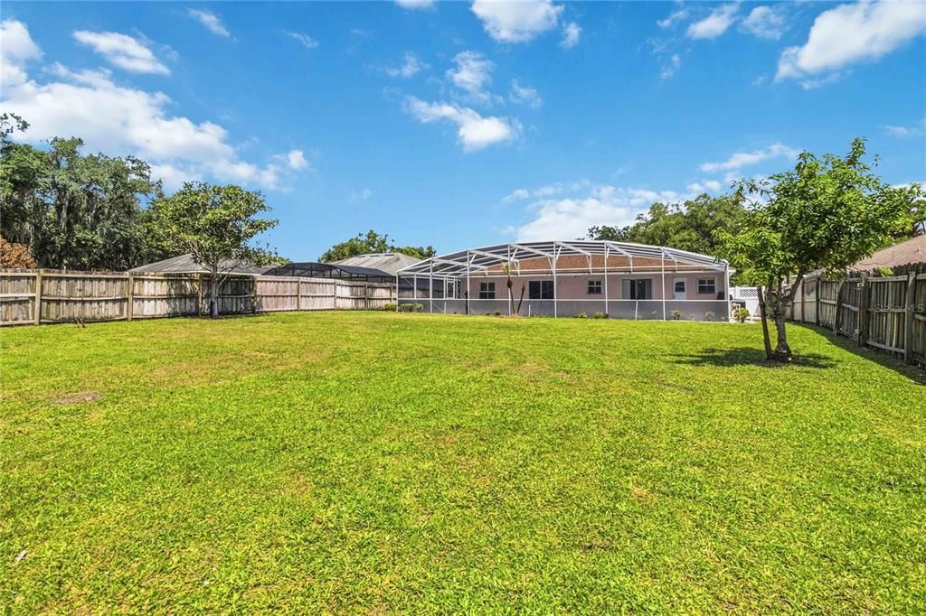 Activo con contrato: $400,000 (4 camas, 2 baños, 1806 Pies cuadrados)