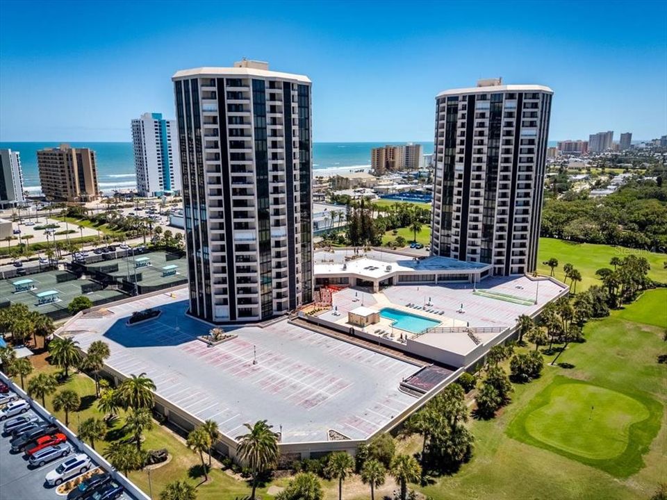 Active With Contract: $157,000 (1 beds, 1 baths, 1010 Square Feet)