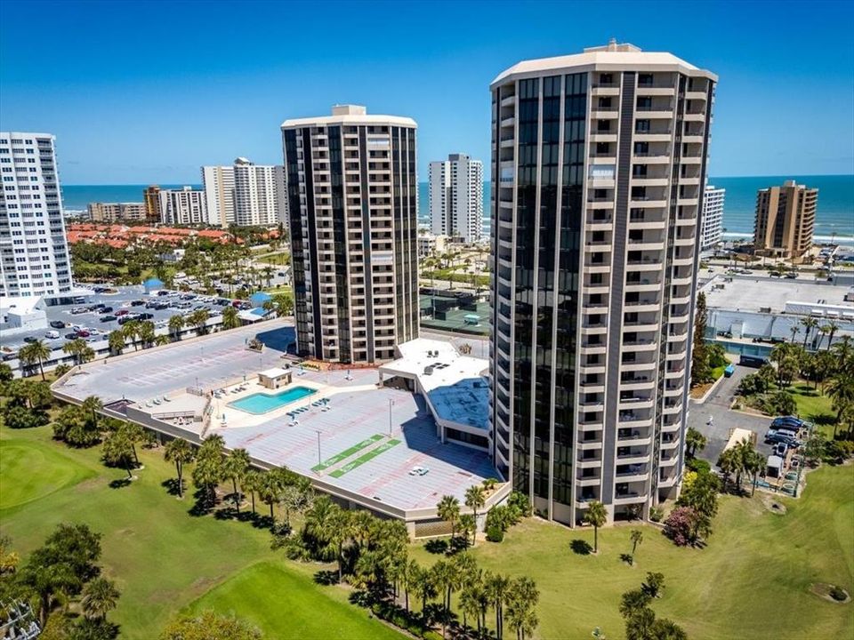 Active With Contract: $157,000 (1 beds, 1 baths, 1010 Square Feet)