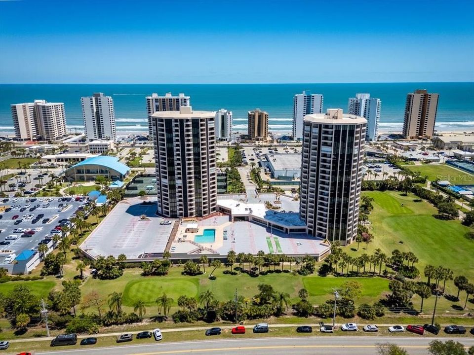 Active With Contract: $157,000 (1 beds, 1 baths, 1010 Square Feet)