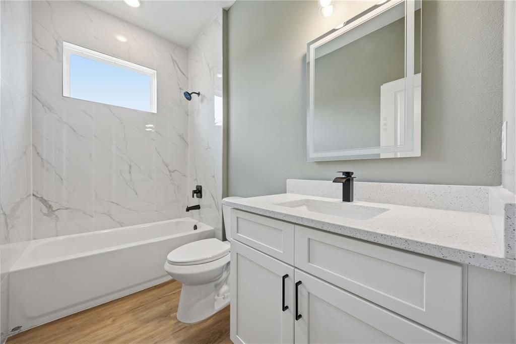 En Venta: $429,900 (4 camas, 3 baños, 2378 Pies cuadrados)