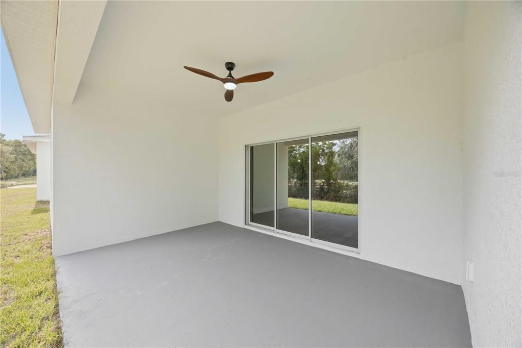 En Venta: $429,900 (4 camas, 3 baños, 2378 Pies cuadrados)
