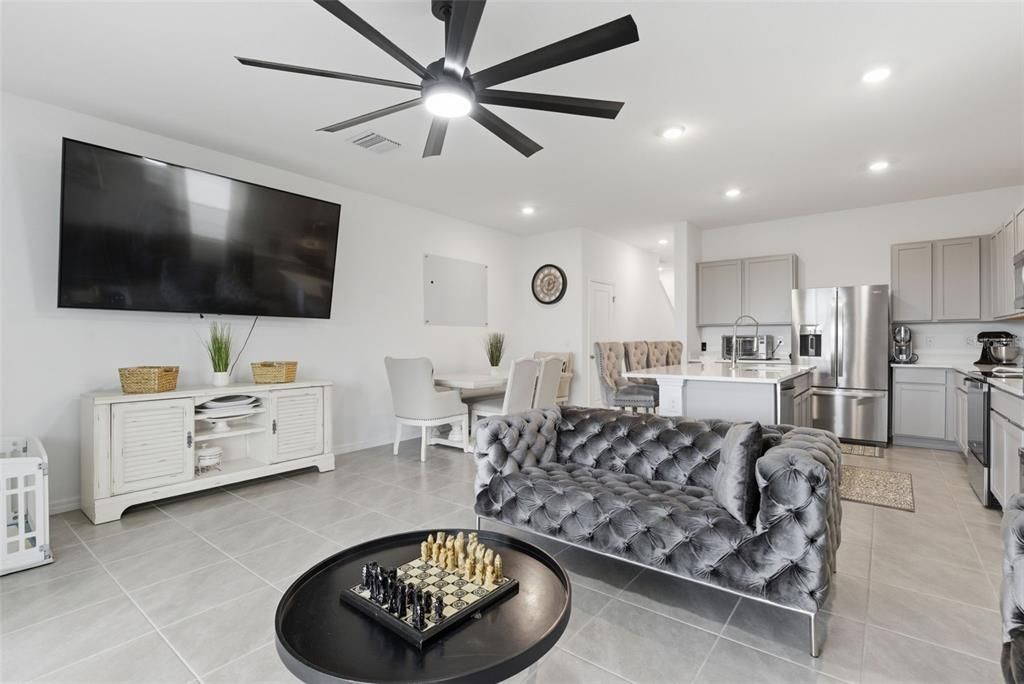 En Venta: $319,900 (3 camas, 2 baños, 1802 Pies cuadrados)