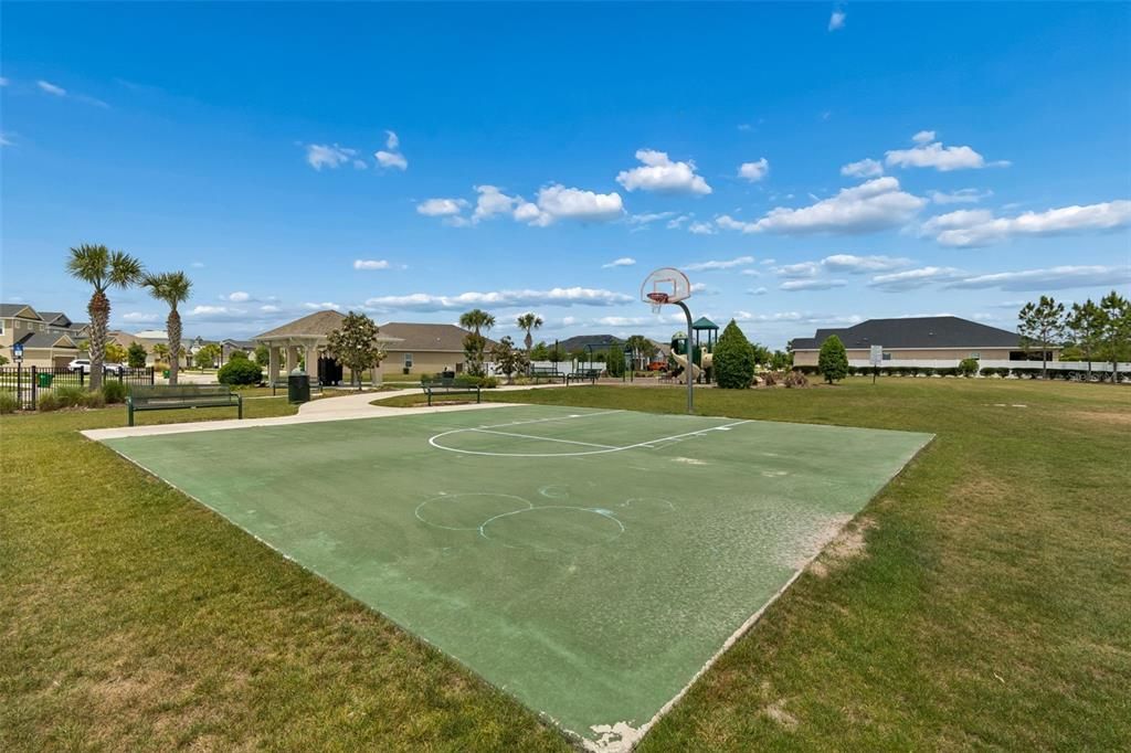 En Venta: $829,900 (5 camas, 4 baños, 3835 Pies cuadrados)