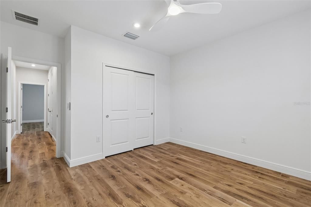 En Venta: $829,900 (5 camas, 4 baños, 3835 Pies cuadrados)