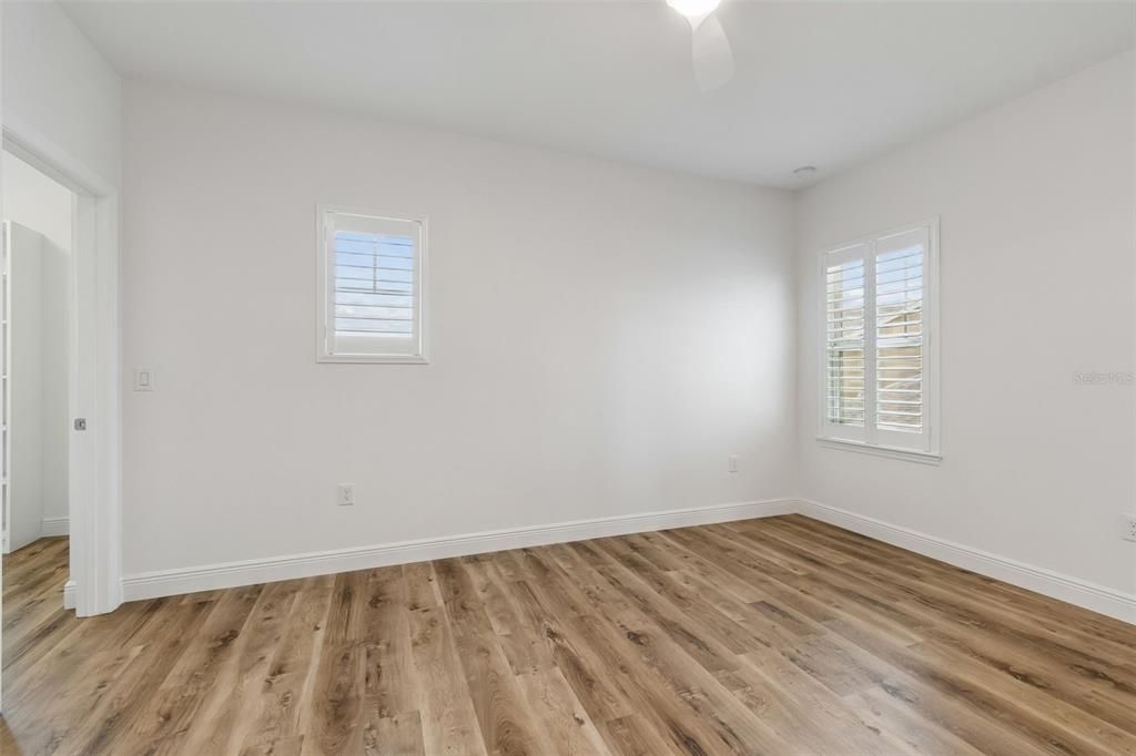 En Venta: $829,900 (5 camas, 4 baños, 3835 Pies cuadrados)