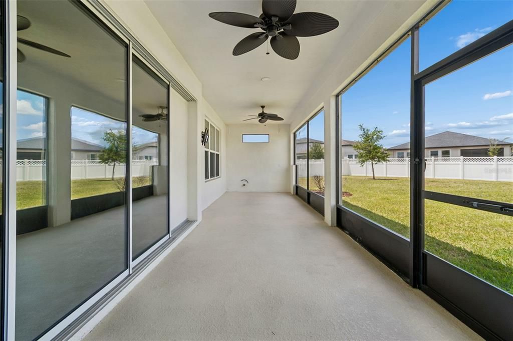 En Venta: $829,900 (5 camas, 4 baños, 3835 Pies cuadrados)